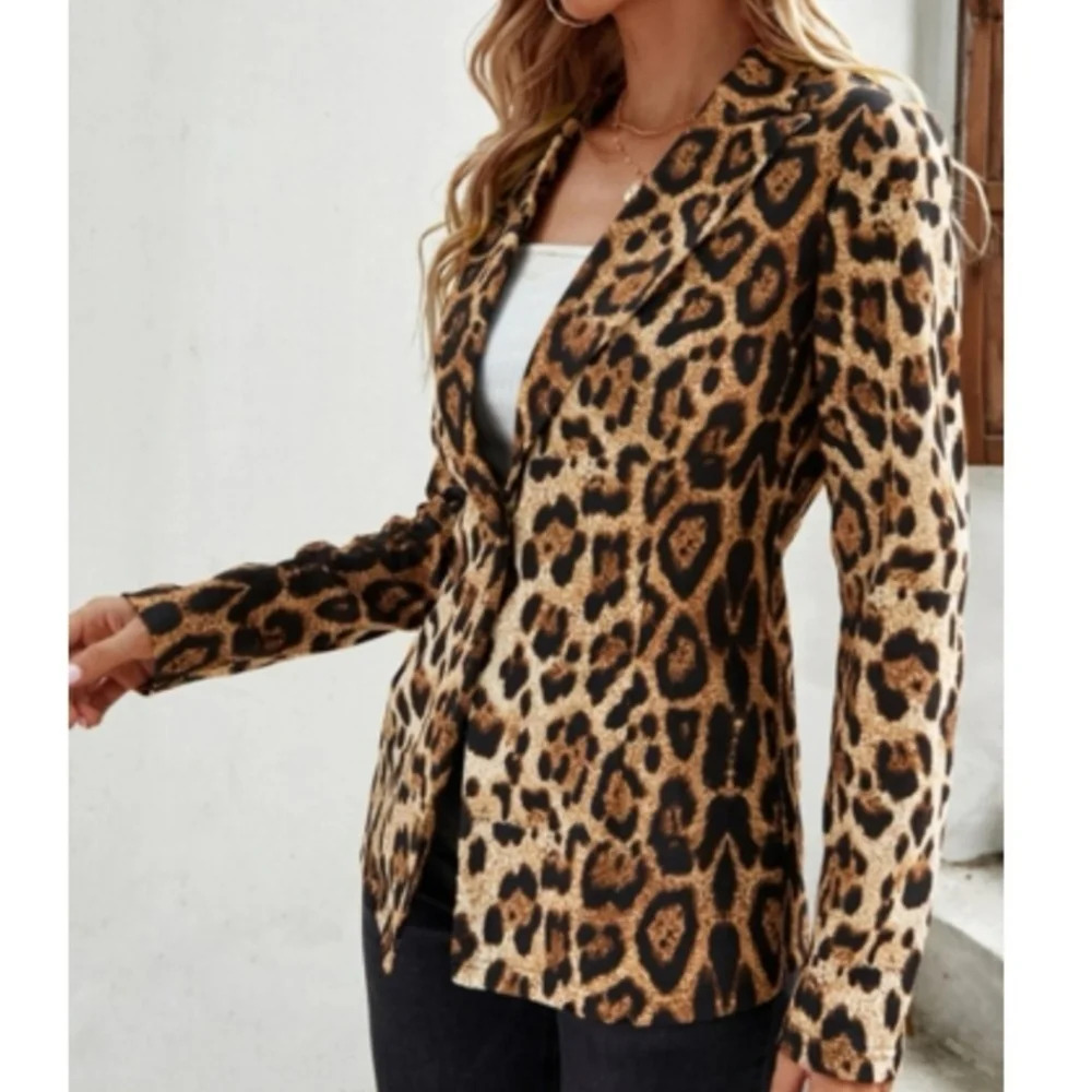 Chic leopard print blazer - Picture 2 of 5
